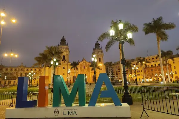 intinerary night tour in lima peru